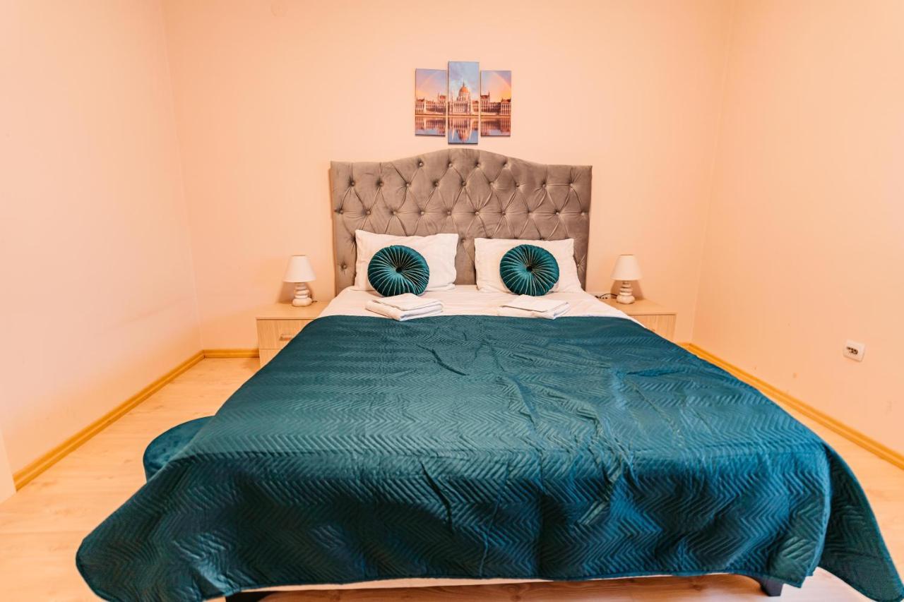 Hotel Lotos Depandans Ni Esterno foto